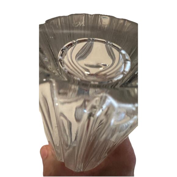 WATERFORD MARQUIS HEAVY CRYSTAL GLASS VASE - 9 1/2 INCHES TALL - Picture 3 of 9